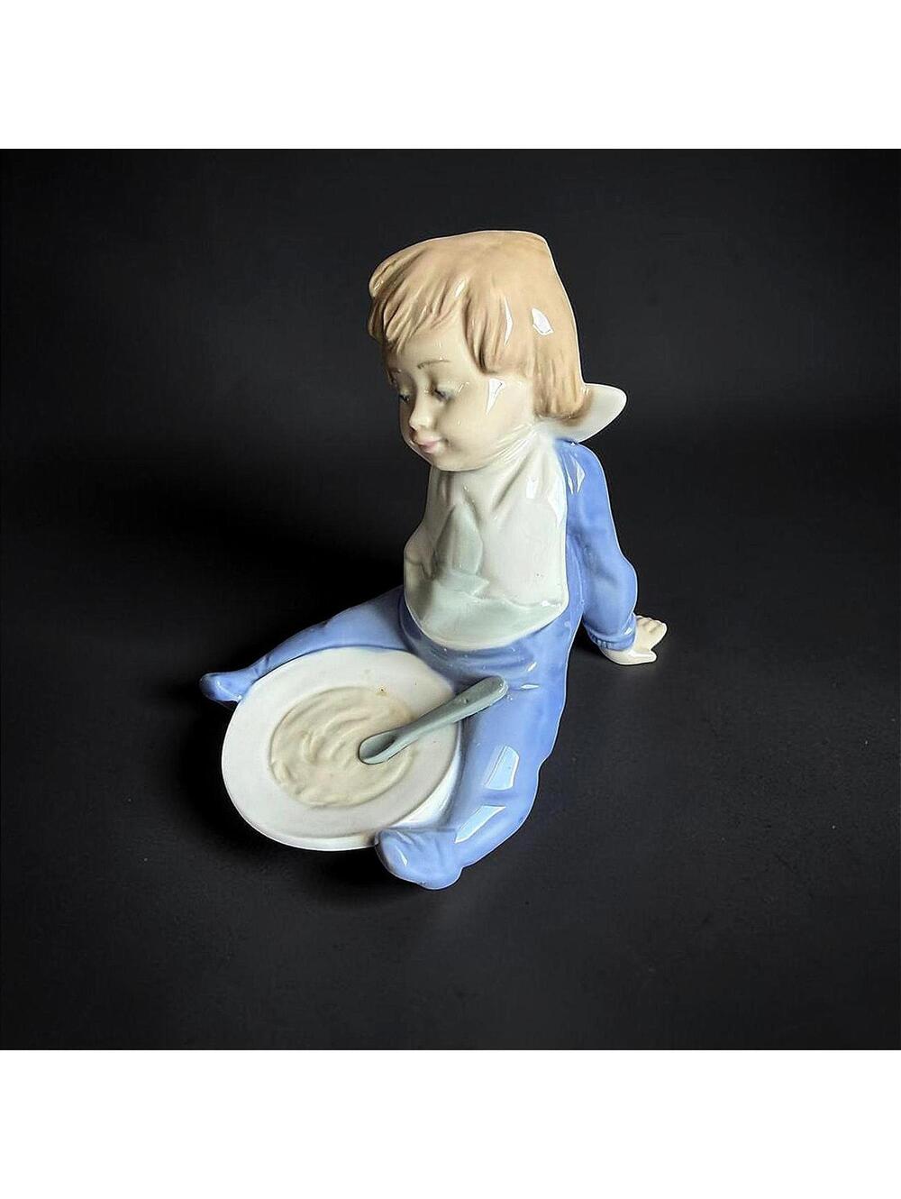 NAO Lladro Baby Bowl Figurine #1074 Spain Porcelain 5in - 10203